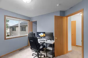 15548 Flyboat Ln, Apple Valley, MN 55124 - Photo 20