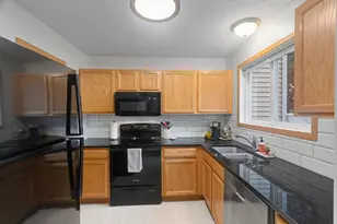 15548 Flyboat Ln, Apple Valley, MN 55124 - Photo 4