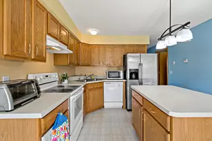612 1st Ave NW, Osseo, MN 55369 - Photo 6
