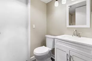 9712 Cimarron Cir, Minnetonka, MN 55305 - Photo 32