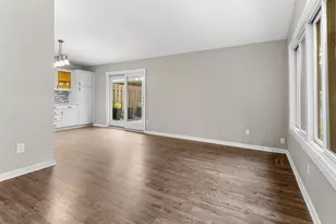 9712 Cimarron Cir, Minnetonka, MN 55305 - Photo 6