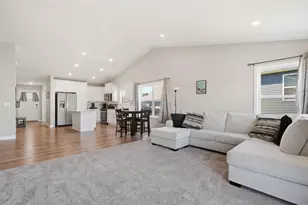 14121 Berkshire Ln N, Dayton, MN 55327 - Photo 12