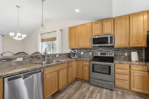 3951 Landings Dr, Saint Bonifacius, MN 55375 - Photo 10