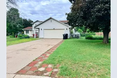 8234 109th Place N, Champlin, MN 55316 - Photo 2