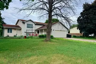 8234 109th Pl N, Champlin, MN 55316 - Photo 2