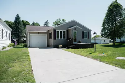 430 Birch Street E, Trimont, MN 56176 - Photo 2