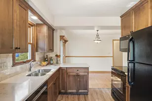 1482 Case Ave, Saint Paul, MN 55106 - Photo 8