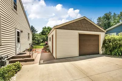 1114 34th Avenue N, Saint Cloud, MN 56303 - Photo 2