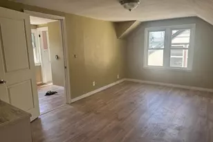 966 Hawthorne Ave E, Saint Paul, MN 55106 - Photo 6
