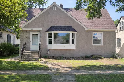 966 Hawthorne Avenue E, Saint Paul, MN 55106 - Photo 1