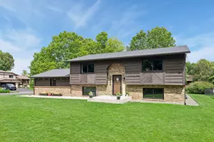 7862 Polaris Ln N, Maple Grove, MN 55311 - Photo 2