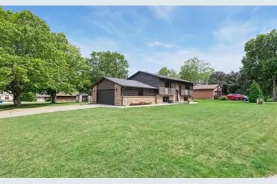 7862 Polaris Lane N, Maple Grove, MN 55311 - Photo 4