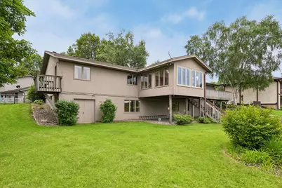7474 Saratoga Drive, Chanhassen, MN 55317 - Photo 24