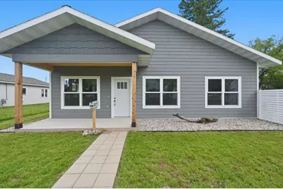 2213 Oakes Avenue, Superior, WI 54880 - Photo 2