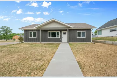 705 7th Avenue NW, Grand Rapids, MN 55744 - Photo 1