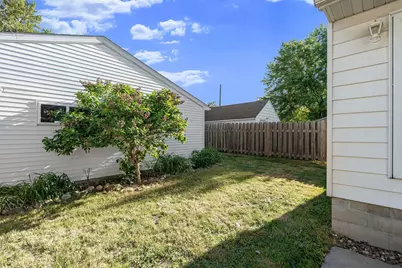 807 11th Avenue NW, Austin, MN 55912 - Photo 18