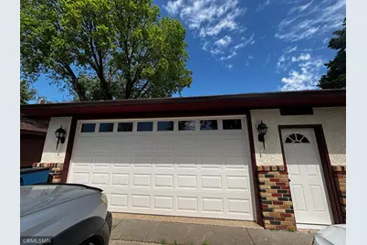 3940 Lake Curve Avenue N, Robbinsdale, MN 55422 - Photo 8