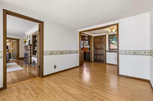 3940 Lake Curve Ave N, Robbinsdale, MN 55422 - Photo 32