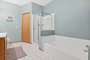 545 Lovell Ave, Roseville, MN 55113 - Photo 16