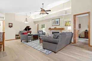 545 Lovell Ave, Roseville, MN 55113 - Photo 6