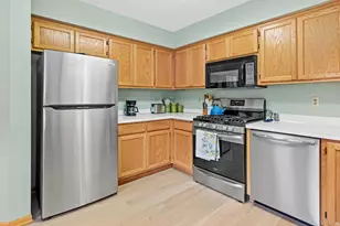 545 Lovell Ave, Roseville, MN 55113 - Photo 12