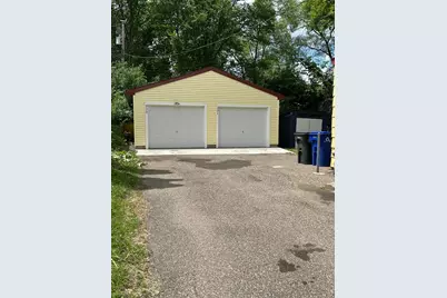 331-333 S McKnight Road, Saint Paul, MN 55119 - Photo 6