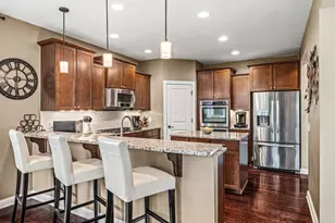 1179 Maple Ln W, Roseville, MN 55113 - Photo 10