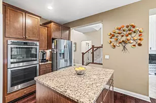 1179 Maple Ln W, Roseville, MN 55113 - Photo 14
