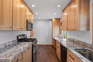 609 Nevada Ave E, Saint Paul, MN 55130 - Photo 4