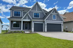 3627 Knightsbridge Trl N, Lake Elmo, MN 55042 - Photo 2