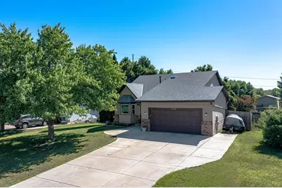 11120 Hampshire Court E, Champlin, MN 55316 - Photo 2