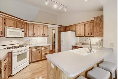 17390 Greenview Circle, Lakeville, MN 55044 - Photo 12