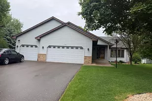 17390 Greenview Cir, Lakeville, MN 55044 - Photo 1