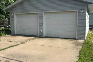 211 E Broadway St, Redwood Falls, MN 56283 - Photo 2
