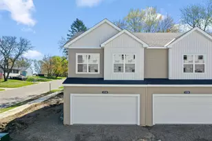 1518 Trellis Ln, West Saint Paul, MN 55118 - Photo 4
