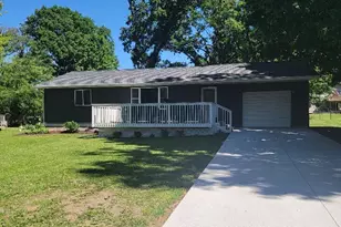550 7th Street W, Browerville, MN 56438 - Photo 2