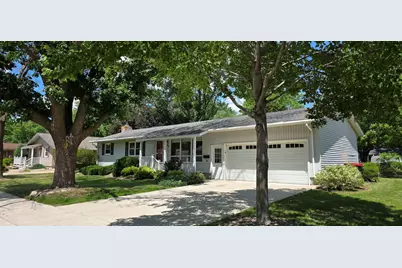 102 Southview Drive, Marshall, MN 56258 - Photo 2