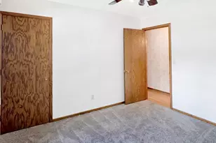 102 Southview Dr, Marshall, MN 56258 - Photo 14