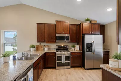 15174 Emory Circle, Apple Valley, MN 55124 - Photo 4