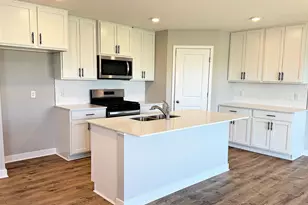 2605 Denali Ct, Shakopee, MN 55379 - Photo 4