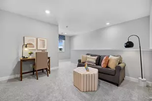2021 Aquarius Dr, Shakopee, MN 55379 - Photo 16