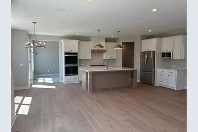 3660 Knightsbridge Lane N, Lake Elmo, MN 55042 - Photo 4
