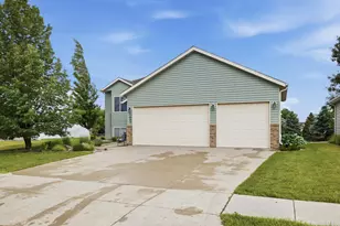 1403 35th Street Circle S, Moorhead, MN 56560 - Photo 2
