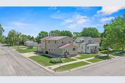 313 7th Street W, Canby, MN 56220 - Photo 1