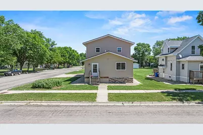 313 7th Street W, Canby, MN 56220 - Photo 2