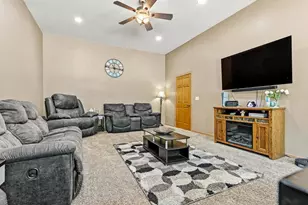 313 7th St W, Canby, MN 56220 - Photo 14