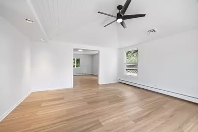 445 Lark Avenue E, Maplewood, MN 55117 - Photo 8
