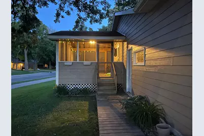 901 22nd Avenue SW, Austin, MN 55912 - Photo 2