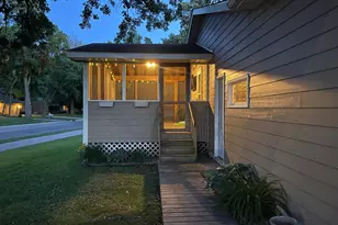 901 22nd Ave SW, Austin, MN 55912 - Photo 2