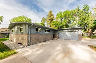 2853 2nd St N, Fargo, ND 58102 - Photo 2